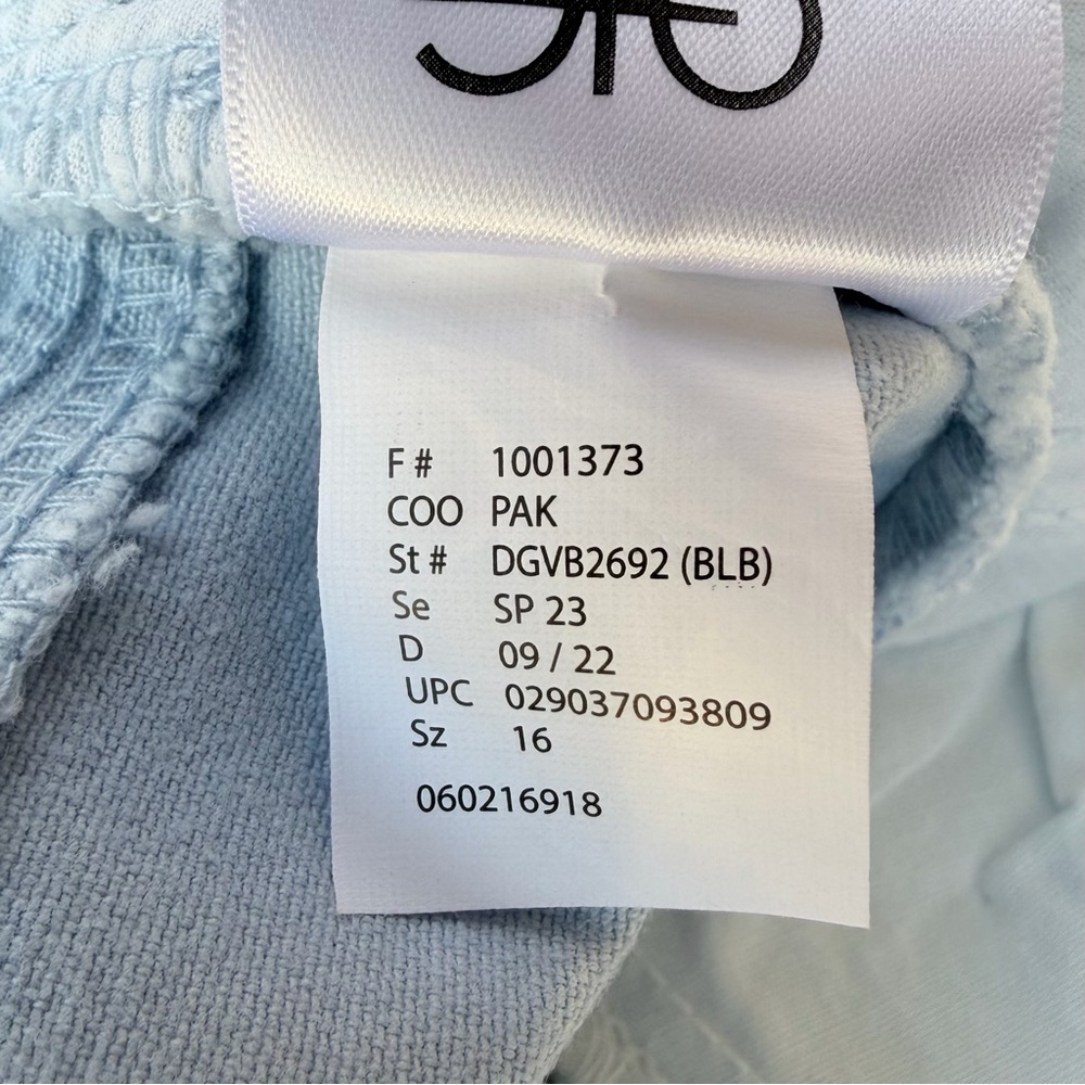 Gloria Vanderbilt Amanda Blue Breeze Tapered Leg Stretch Jeans ~ Women’s 16 - Picture 10 of 10